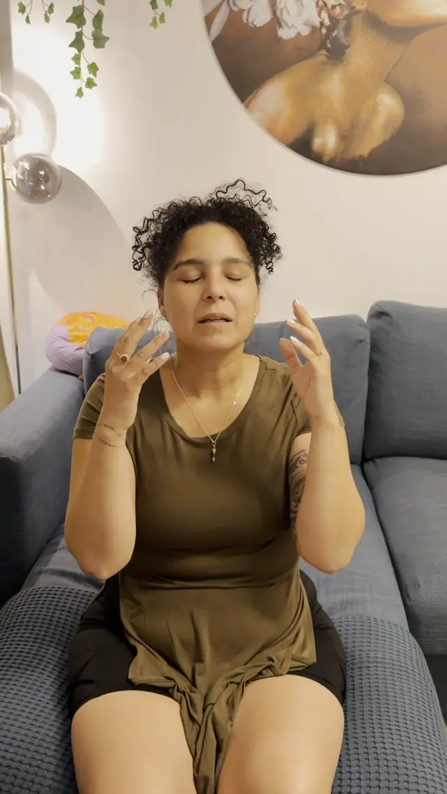 Sarah’s video review of a Vādma session with Tanja Wilcken, in a video